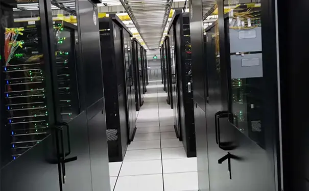 现代数据中心的要素：虚拟化、云和存储|云计算 机房
