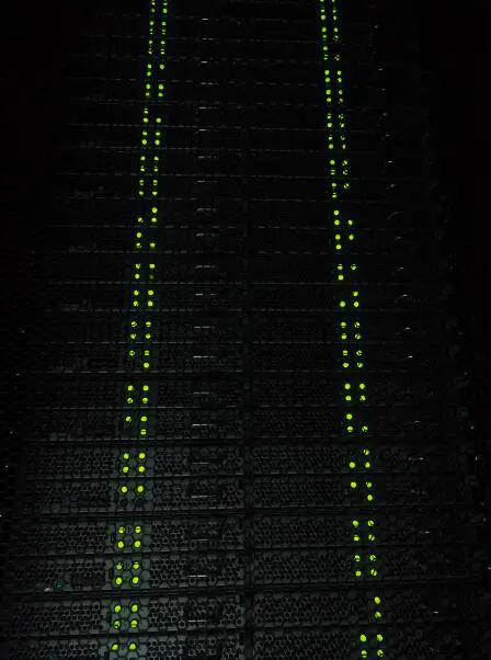 服务器 网站|服务器的分类以及与电脑之间的区别