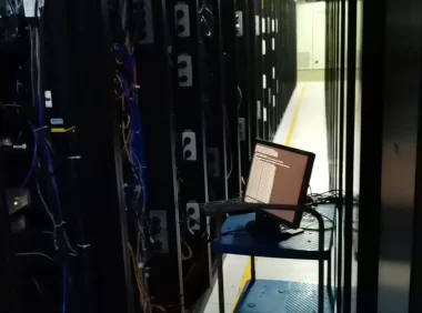 详解ip地址和域名以及服务器的关联|服务器在线
