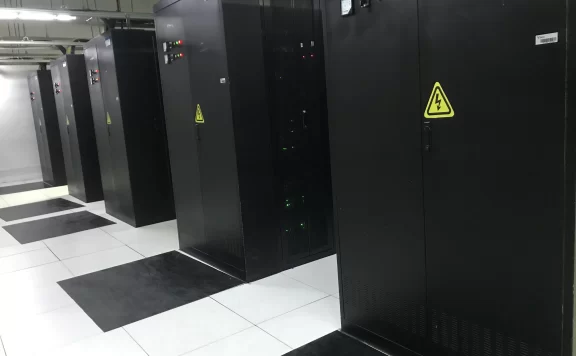 海外租用服务器,选择合适的境外服务器租用的优缺点