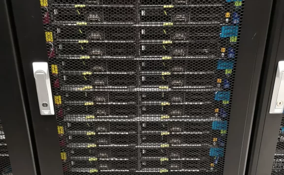 看准七个要点选择优质的香港服务器|租个服务器